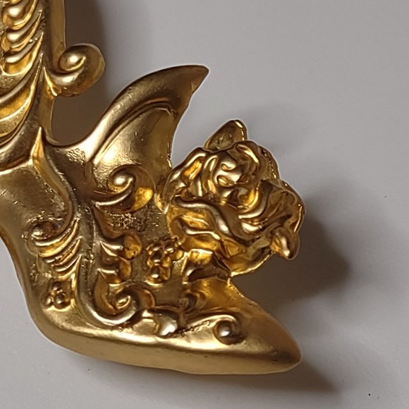 Gold Tone Metal High Heel Shoe Brooch - Picture 3 of 12